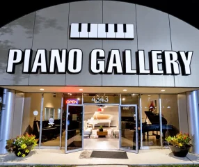 Piano_Gallery_2005_History_High_Resolution